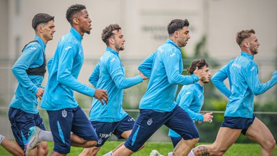 Trabzonspor'un Galatasaray maçı hazırlıkları başladı