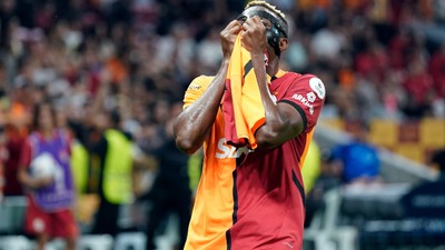 'Stay With Us Osimhen' Avrupa bu çılgınlığı konuşuyor!
