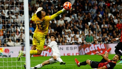 Real Madrid 90+5'te güldü