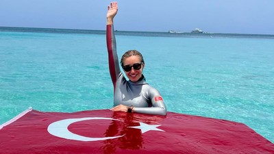 Şahika Ercümen, Dominika'da 3 altın madalya kazandı