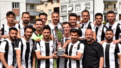 Süper Amatör Lig'de şampiyon olan Manisaspor kupasını aldı