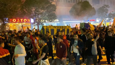 Şampiyonluk 'Fenerbahçe tabutu' ile kutlandı!