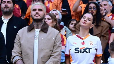 Icardi, sevgilisi China Suarez ile Kayserispor maçını izledi