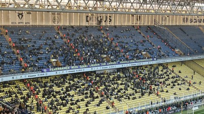 Kadıköy'de tribünler boş kaldı! Yönetime ve takıma tepki