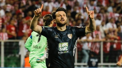 Bandırmaspor 4 golle avantajı aldı