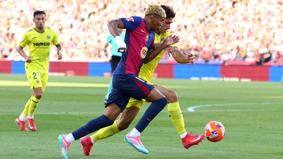 LaLiga şampiyonu Barcelona evinde Villarreal'e 3-2 kaybetti