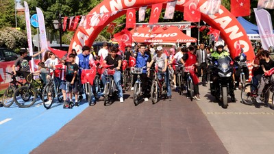 Tekirdağ'da "Türkiye'nin Gücü Gençliği Bisiklet Turu" düzenlendi