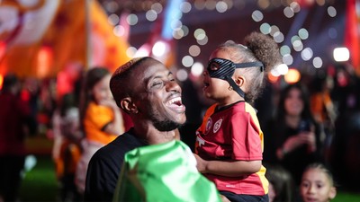 Victor Osimhen'den 5. yıldız paylaşımı!