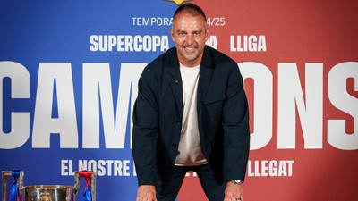 Barcelona, Hansi Flick'in sözleşmesini uzattı