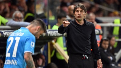 'Şampi' olan Conte 200 milyon euroluk bütçe istedi
