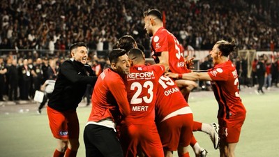 2. Lig play-off'unda Vanspor ile Batman Petrolspor finale daha yakın