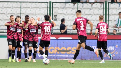 Alanyaspor ligde kalmayı garantiledi
