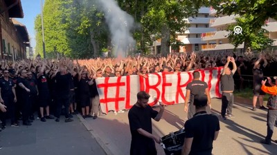 Milan taraftarı, yönetimi "istifaya" davet etti