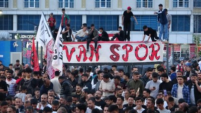 Elazığspor - Vanspor maçının tatil edilmesi Van'da sevinçle karşılandı