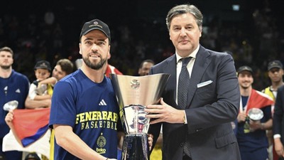 Melih Mahmutoğlu'ndan Galatasaray'a gönderme