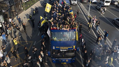Melih Mahmutoğlu hem kutladı hem G.Saray'a gönderme yaptı