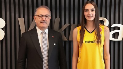 Berka Buse Özden VakıfBank'a katıldı!