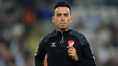 Süper Lig'de yarın oynanacak maçların hakemleri açıklandı