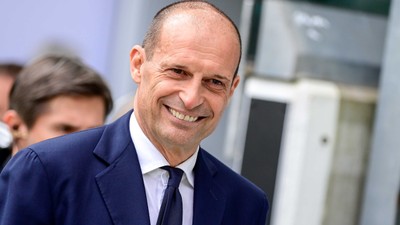 Milan Massimiliano Allegri'yi resmen açıkladı