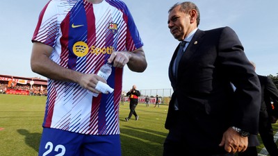 Gizlice geldi sözleşmeyi imzaladı! İşte Cimbom'un ilk transferi