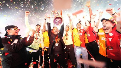 Muslera ve Mertens yarın son maçına çıkacak!