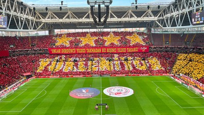 RAMS Park'ta muhteşem koreografi! Fenerbahçe ve Mourinho'ya gönderme