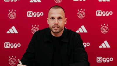 Ajax John Heitinga'yı açıkladı