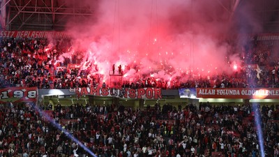 Samsunspor taraftarı UEFA Avrupa Ligi'ni kutladı