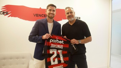 Arsenal'den ayrılan Jorginho 3 yıllık imza attı