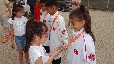 Şanlıurfalı 10 yaşındaki karateci Arin Vefa, Balkan şampiyonu oldu