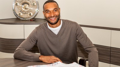 Bayern Münih, Tah ve Bischof'u transfer etti