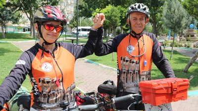 Bisikletle 65 şehri gezen çift, 81 ili tamamlamak istiyor