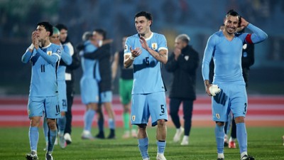 Uruguay evinde Venezuela'yı rahat geçti!