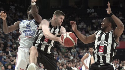 Beşiktaş Fibabanka seriyi 5. maça taşıdı