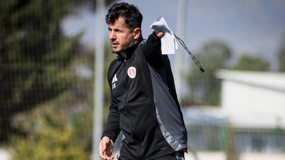 Emre Belözoğlu: Mourinho iyi bir hoca ama bu sezon başarısızdı!