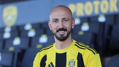 Aliağa FK Ahmet İlhan Özek'i transfer etti