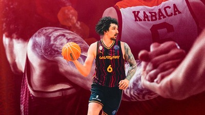 Galatasaray'da Sadık Emir Kabaca'yla yollar ayrıldı