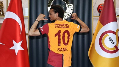 Mesut Özil'den Leroy Sane açıklaması: Gelirsen mutlu oluruz dedim