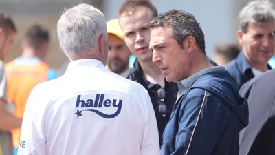 Fenerbahçe'de 4 futbolcuya teklif var