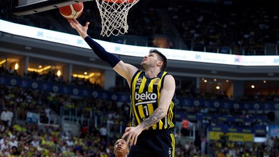 Metecan Birsen: Hedefimiz oradaki 2 maçı da kazanıp sezonu 3 kupayla bitirmek