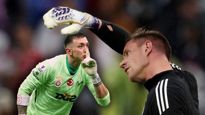 Galatasaray'ın kaledeki transfer listesi ortaya çıktı! Fenerbahçe de istiyor