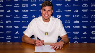 Leeds United, 18 milyon euroya stoper aldı