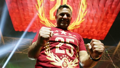 Okan Buruk imzayı atıyor! 110 milyonun üzerinde kazanacak