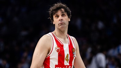 Milos Teodosic basketboldan emekli olduğunu açıkladı
