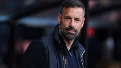 Leicester City'de Van Nistelrooy dönemi kapandı