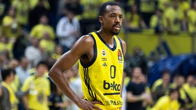 Fenerbahçe Beko, ABD'li basketbolcu Errick McCollum ile yollarını ayırdı