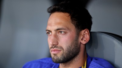 Hakan Çalhanoğlu, Inter'de kolaylık istedi: Bırakın evime gideyim
