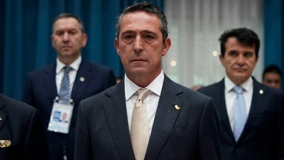 Yöneticiler, hocalar, futbolcular hepsi gitti bir tek o kaldı!