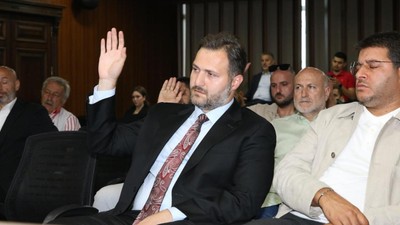 Ümraniyespor başkanı seçilen Ömür Aydın'ın yönetim listesi açıklandı