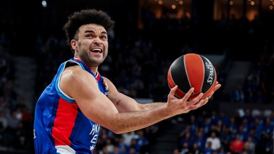 Anadolu Efes'te flaş ayrılık!